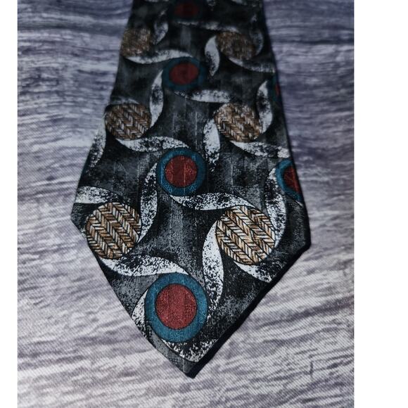 *5 for $25* Vintage Made in USA 100% Silk Gray Geometric Neck Tie - Picture 2 of 6